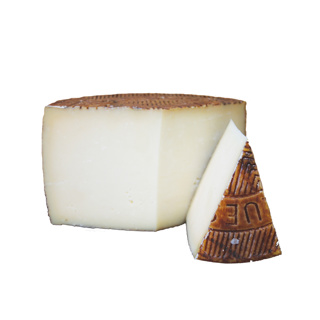 Cheese Manchego Montescusa 1kg | per kg