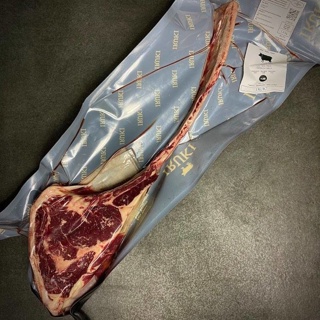 Beef Tomahawk Whole Pirenaica Iruki 21.5kg | per kg
